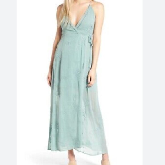 ASTR Green Wrap Tie Front Dress with Embroidered Floral Detail – Size Large - Picture 2 of 16